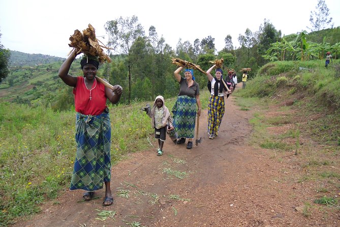 A Day in the Life of a Local Artisan - The morning flow: briefing, arrival, and first chores