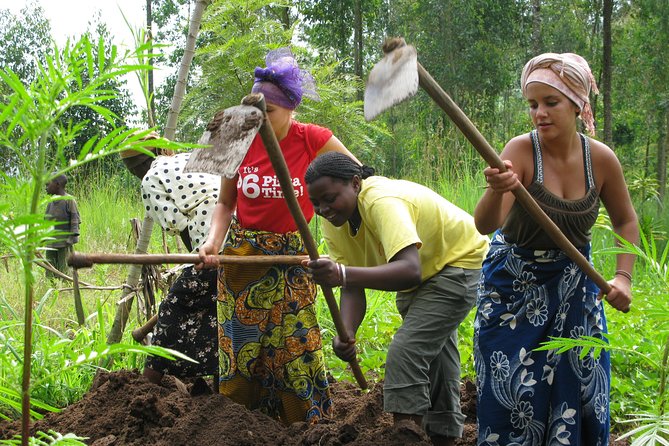 A Day in the Life of a Local Artisan - Getting to the village, and what to watch for