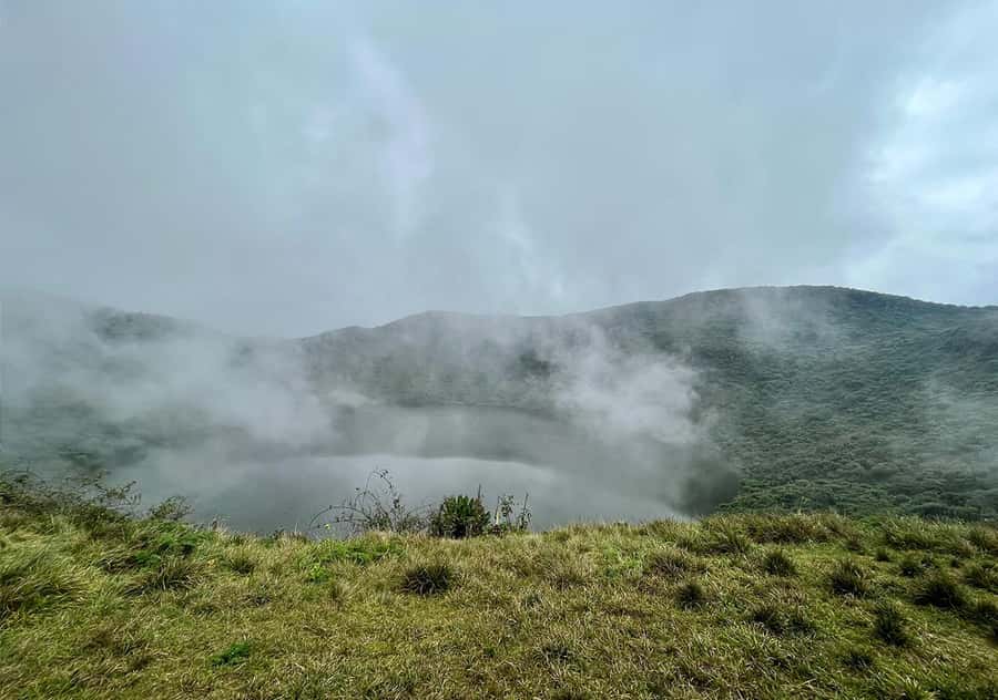 From Kigali: Bisoke Summit Trek, Crater Lake 1 Day Safari - Lunch at the Crater and the Descent Strategy That Saves Your Knees