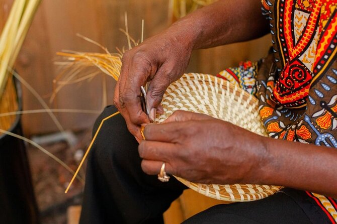 Kigali: Choose Your Traditional Craft Experiences - Canvas and culture: painting your impression