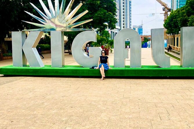 Kigali City Tour with a Local Guide and Driver - Choose Kigali Art Gallery and Niyo Art Gallery: art you can talk to people about