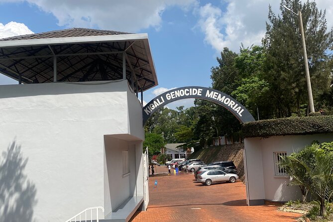 Kigali City Tour with a Local Guide and Driver - Kimironko Market or Nyandungu Eco-Park: choose your next mood