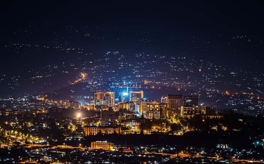Kigali: Sunset Drinks, Dinner, and Nightlife Tour - Lemon Kigali Meeting Point, and the Smart-Casual Setup